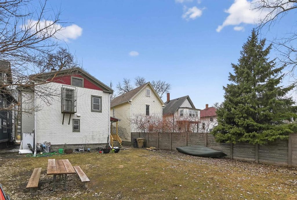 Photo of 820-828 E Dayton STREET, Madison, WI 53703 (MLS # 2019012)