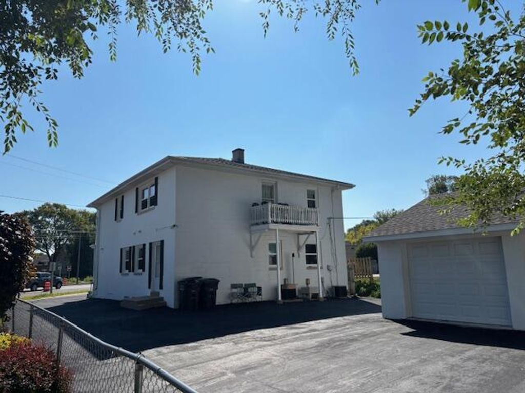 Photo of 5600 W Forest Home AVENUE, Greenfield, WI 53220 (MLS # 1936179)