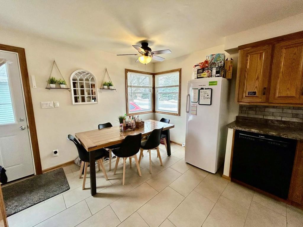 Photo of 918 Grognet STREET, Green Bay, WI 54302 (MLS # 50322698)