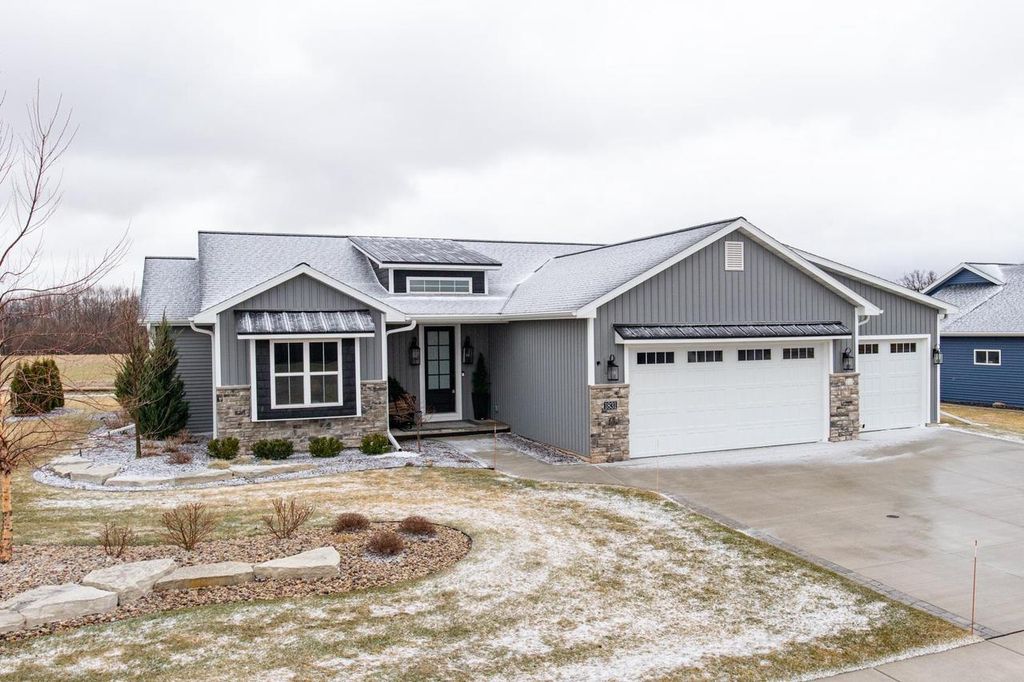 Photo of 1831 White Dove LANE, Kaukauna, WI 54130 (MLS # 50322159)