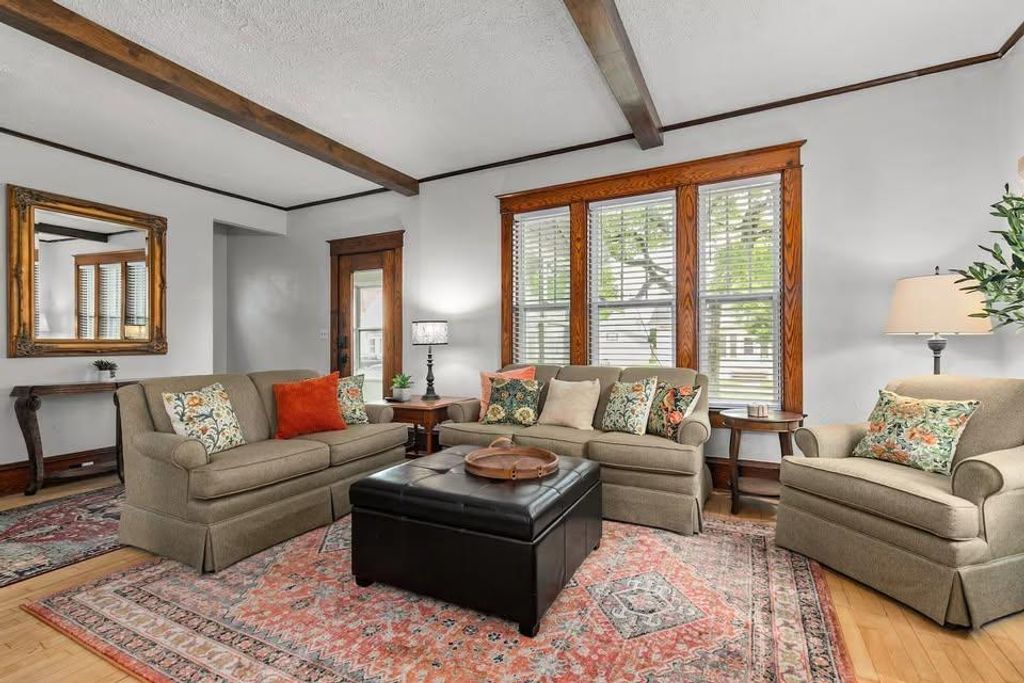 Photo of 431 E Summer STREET, Appleton, WI 54911 (MLS # 50322468)