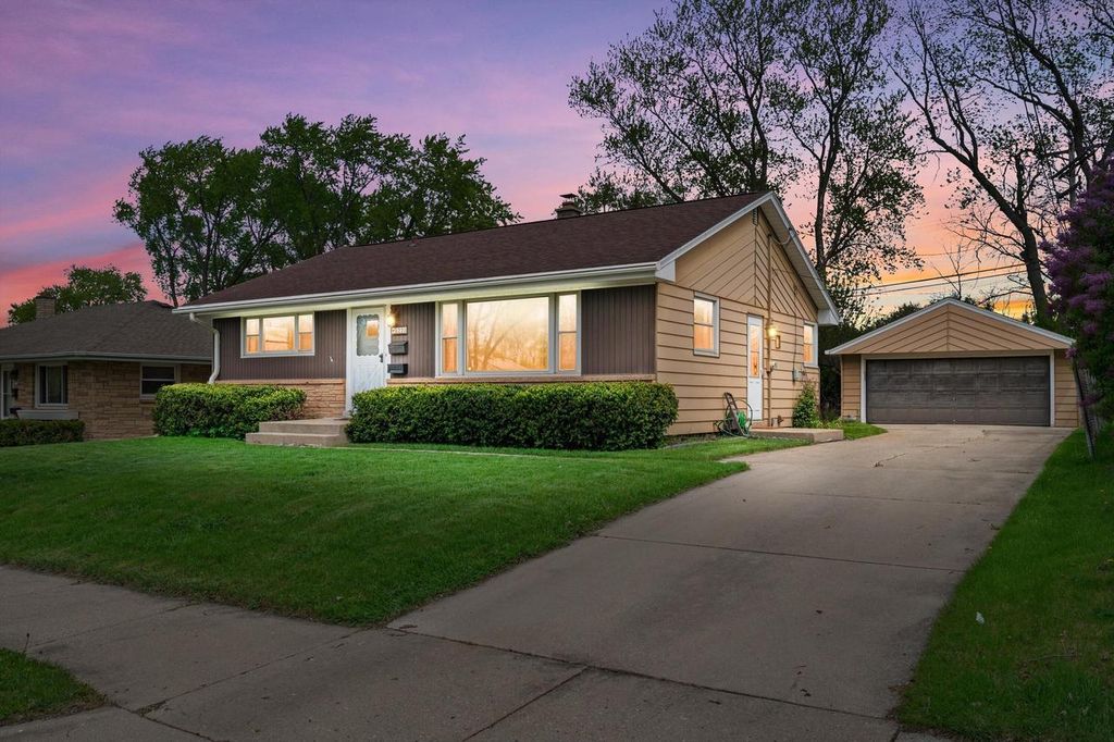 Photo of 5228 N 107th STREET, Milwaukee, WI 53225 (MLS # 1961574)