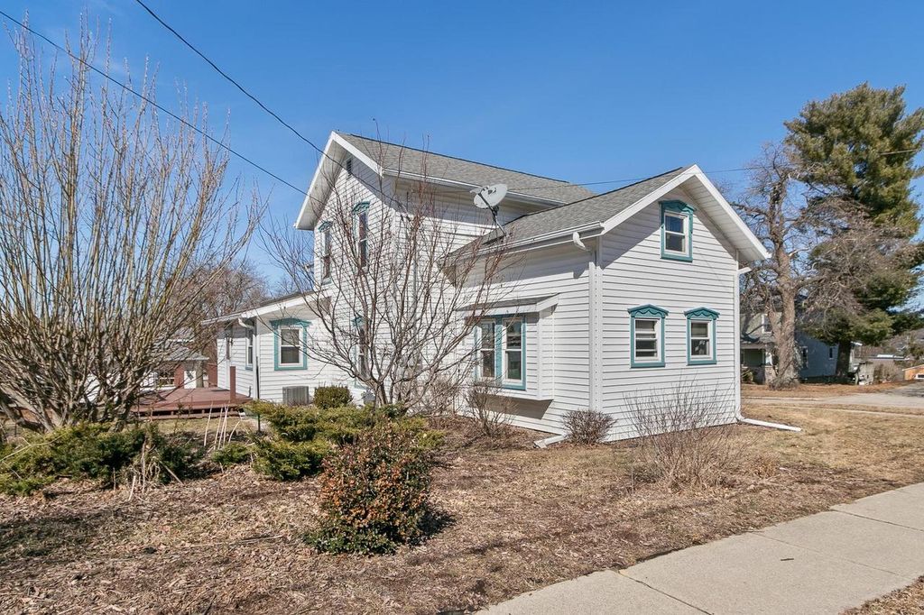 Photo of 7 E Rollin STREET, Edgerton, WI 53534 (MLS # 2017892)