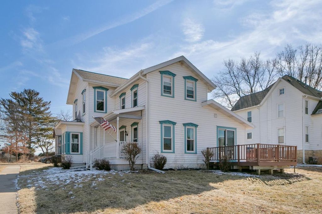 Photo of 7 E Rollin STREET, Edgerton, WI 53534 (MLS # 2017892)