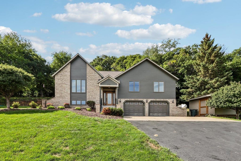 Photo of N6485 Kroghville ROAD, Waterloo, WI 53594 (MLS # 2032240)