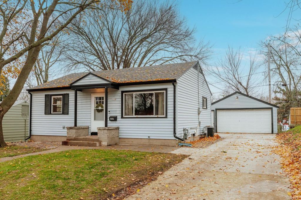 Photo of 1116 Josephine STREET, Waukesha, WI 53186 (MLS # 1944013)