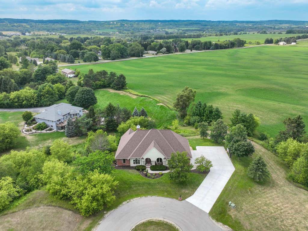 Photo of W6178 Oak Vista LANE, Plymouth, WI 53073 (MLS # 1974878)