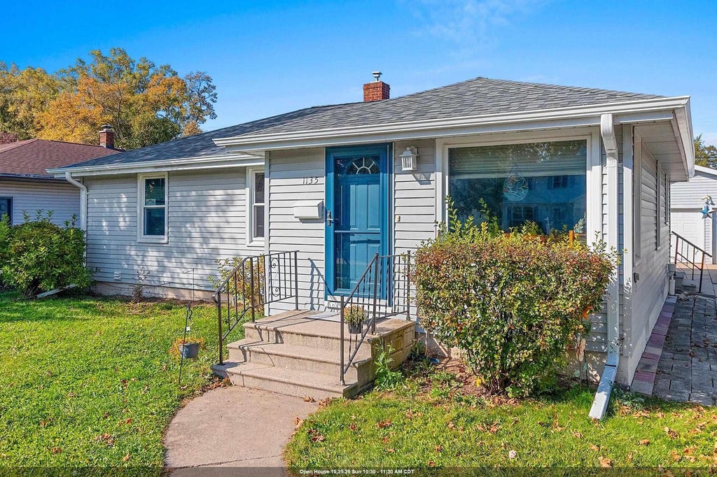 Photo of 1135 N Locust STREET, Green Bay, WI 54303 (MLS # 50334789)