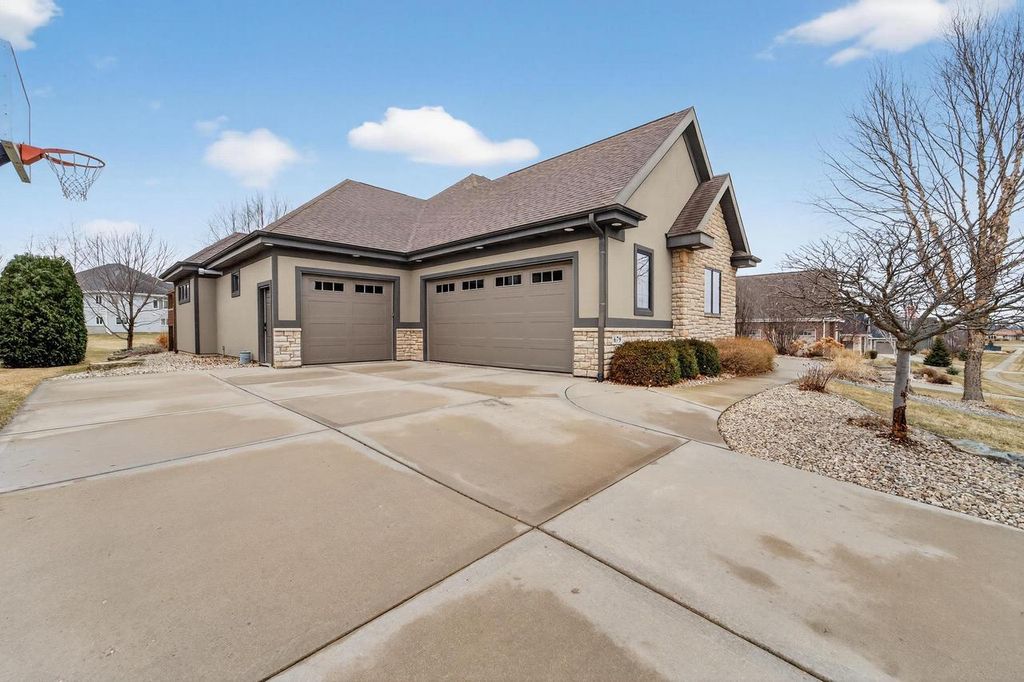 Photo of 679 Inverness STREET, Oregon, WI 53575 (MLS # 2018167)