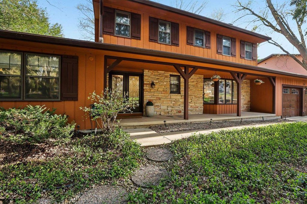 Photo of 6714 Carlsbad DRIVE, Madison, WI 53705 (MLS # 2021392)