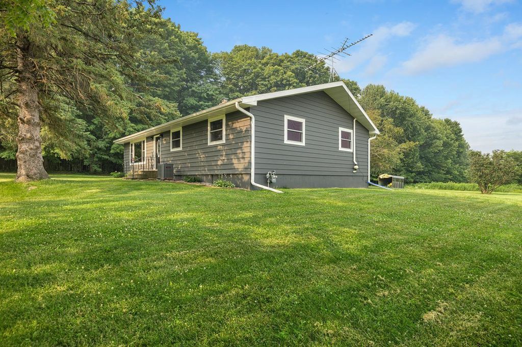 Photo of 232832 Wellborn ROAD, Wausau, WI 54403 (MLS # 22603353)