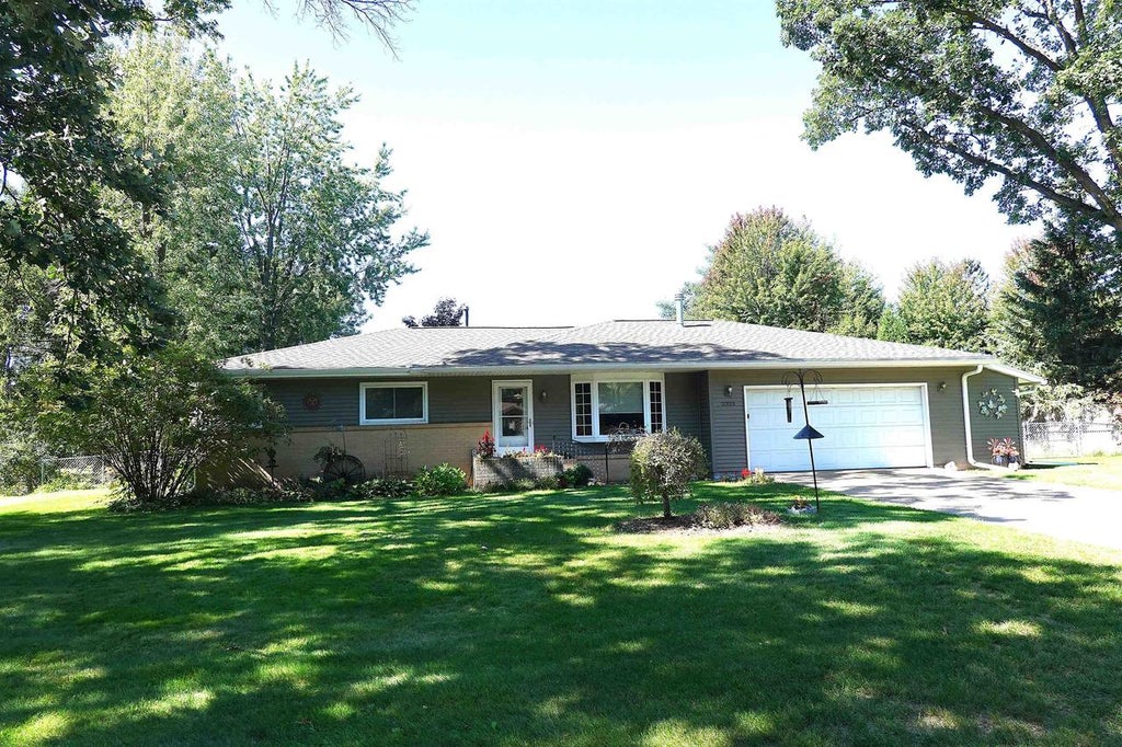 Photo of 2323 Locust STREET, Stevens Point, WI 54481 (MLS # 22605389)