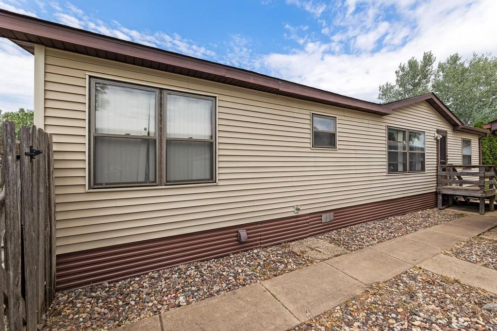 Photo of 26 Westminster AVENUE, Holmen, WI 54636 (MLS # 1940291)