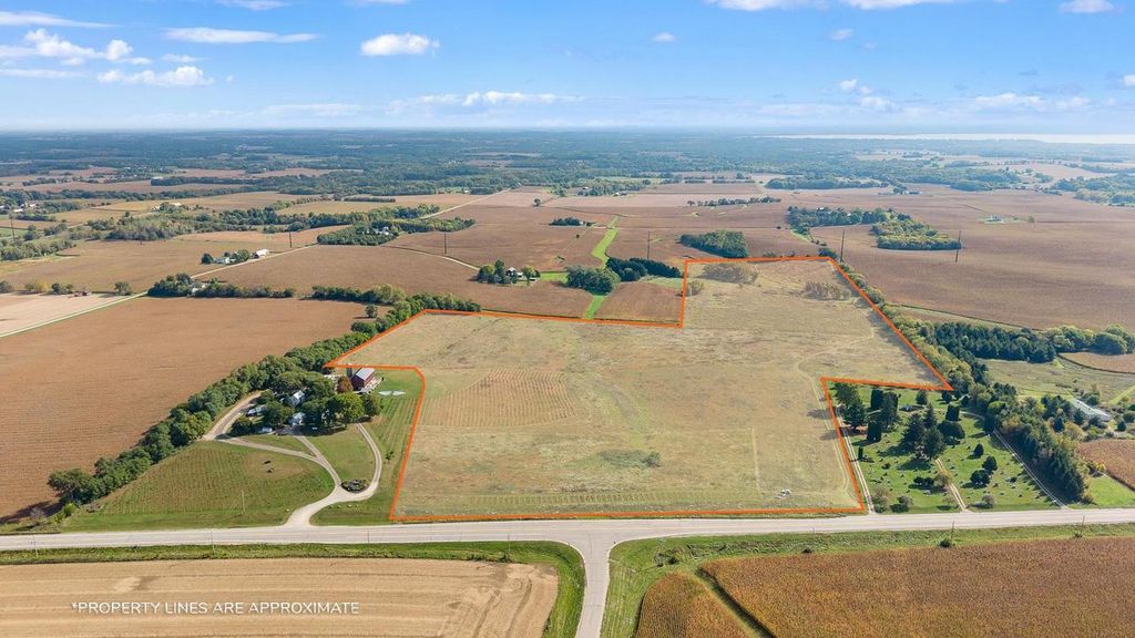 Photo of 1242 Hwy 73, Edgerton, WI 53534 (MLS # 2010098)