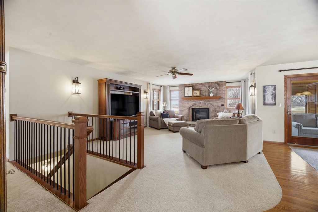 Photo of N3893 Vanden Bosch ROAD, Kaukauna, WI 54130 (MLS # 50322712)