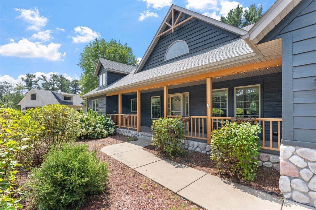 Photo of 2403 Eagle Ridge DRIVE, Menomonie, WI 54751 (MLS # 1604526)
