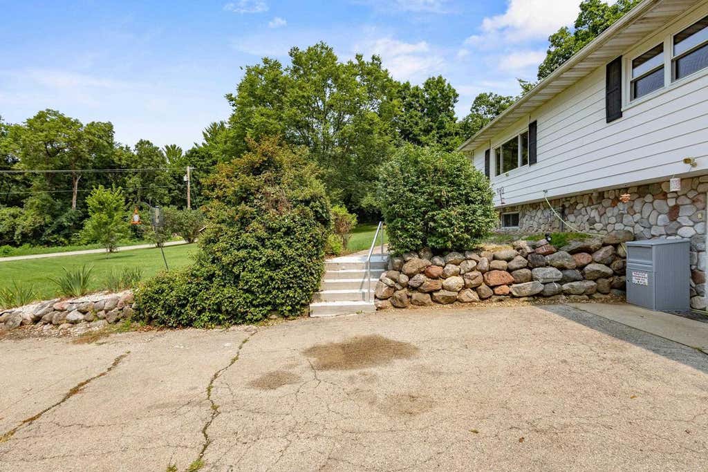 Photo of 7419 Riles ROAD, Middleton, WI 53562 (MLS # 2030121)