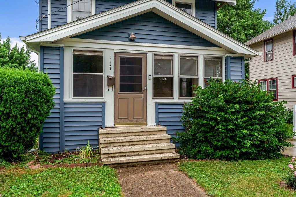 Photo of 1114 Lincoln AVENUE, Beloit, WI 53511 (MLS # 2025804)
