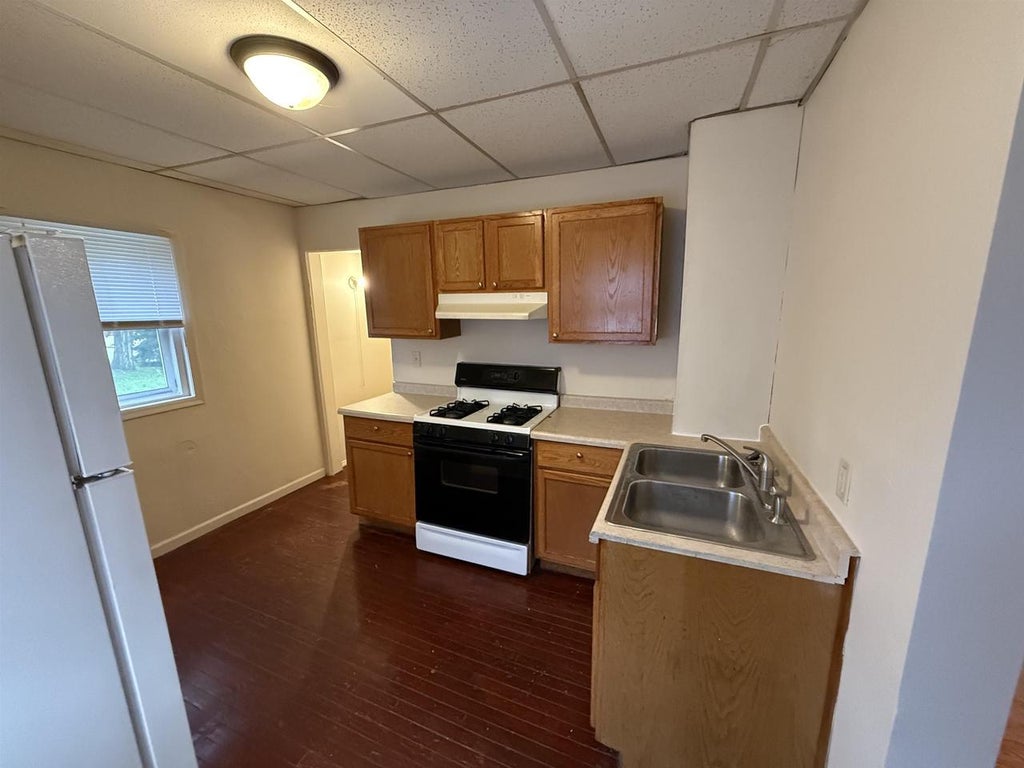 Photo of 425 Annex AVENUE, Oshkosh, WI 54901 (MLS # 50328846)