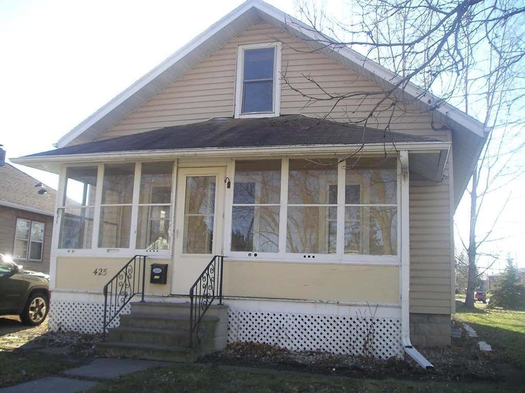 Photo of 425 Annex AVENUE, Oshkosh, WI 54901 (MLS # 50328846)