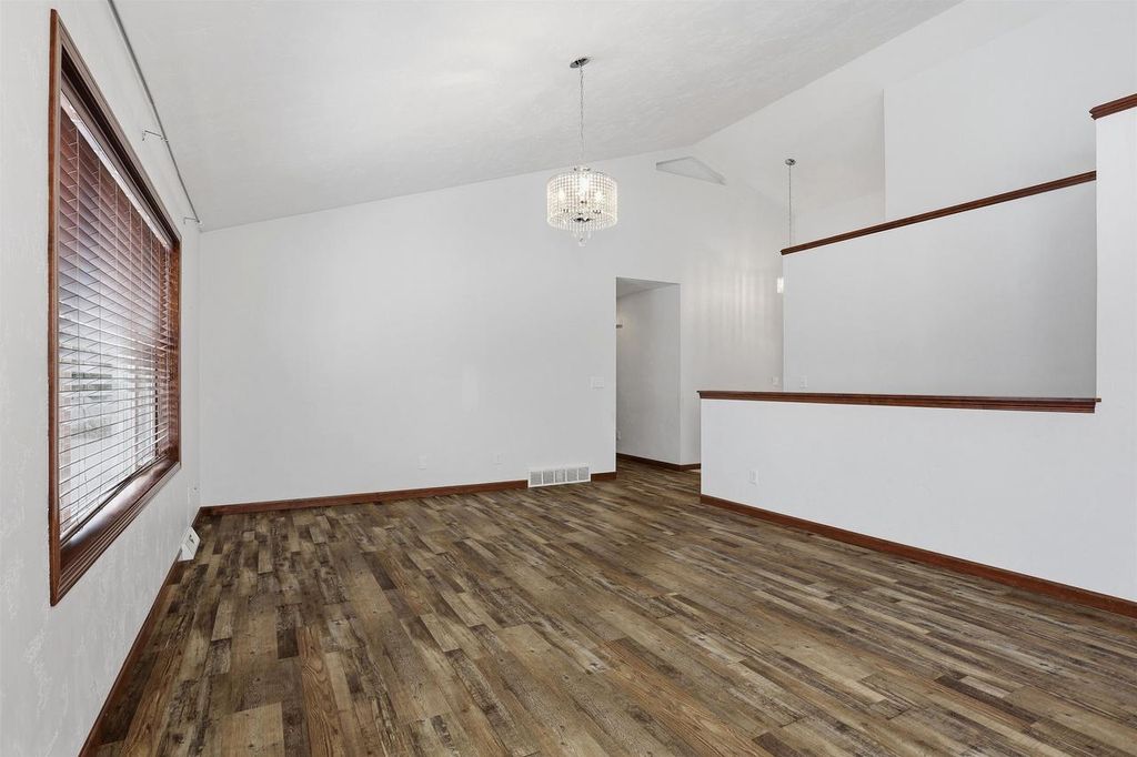 Photo of 2627 Marathon AVENUE, Neenah, WI 54956 (MLS # 50320185)