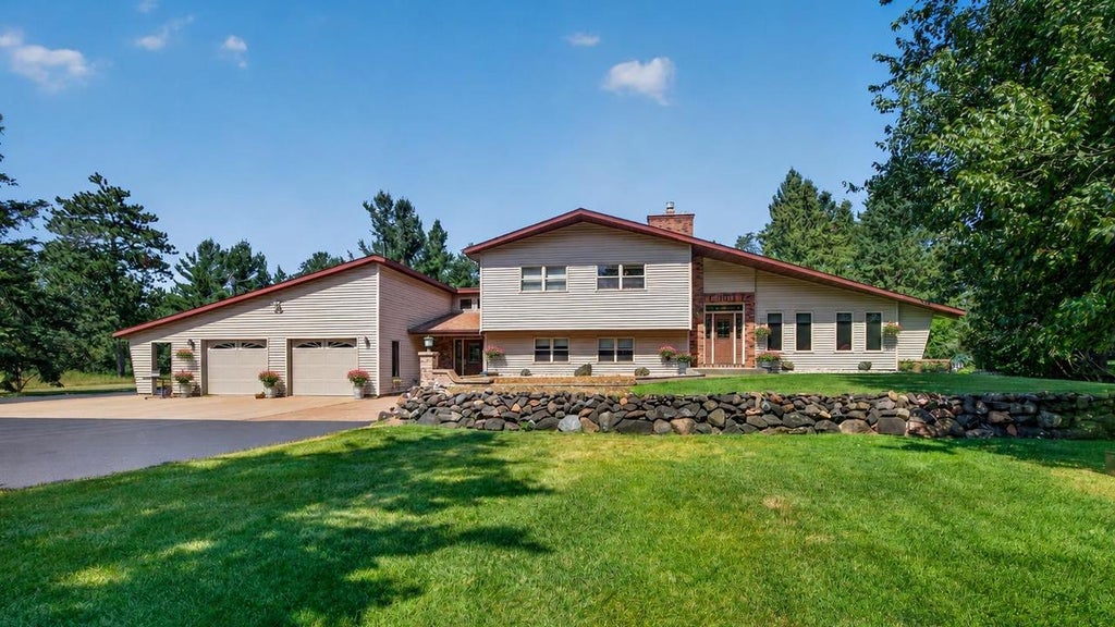 Photo of 654 Bens LANE, Stevens Point, WI 54482 (MLS # 22603711)
