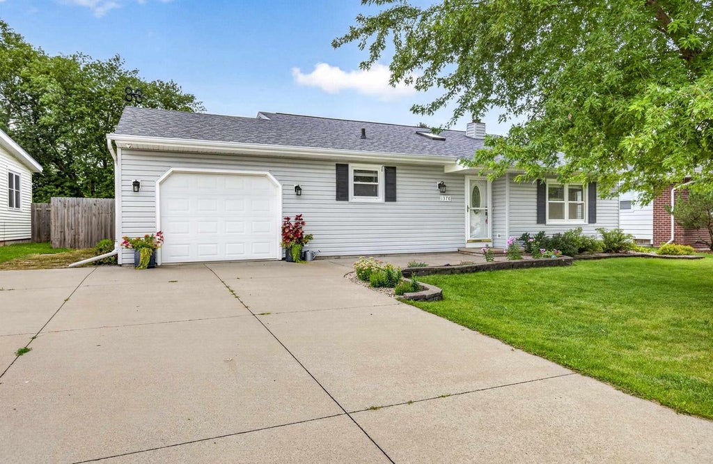 Photo of 1378 Inverness LANE, Neenah, WI 54956 (MLS # 50332394)