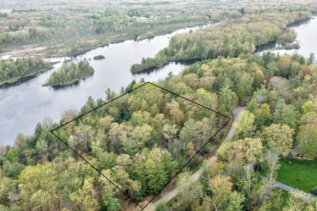 Photo of Beaudin LANE, Marinette, WI 54143 (MLS # 50326450)