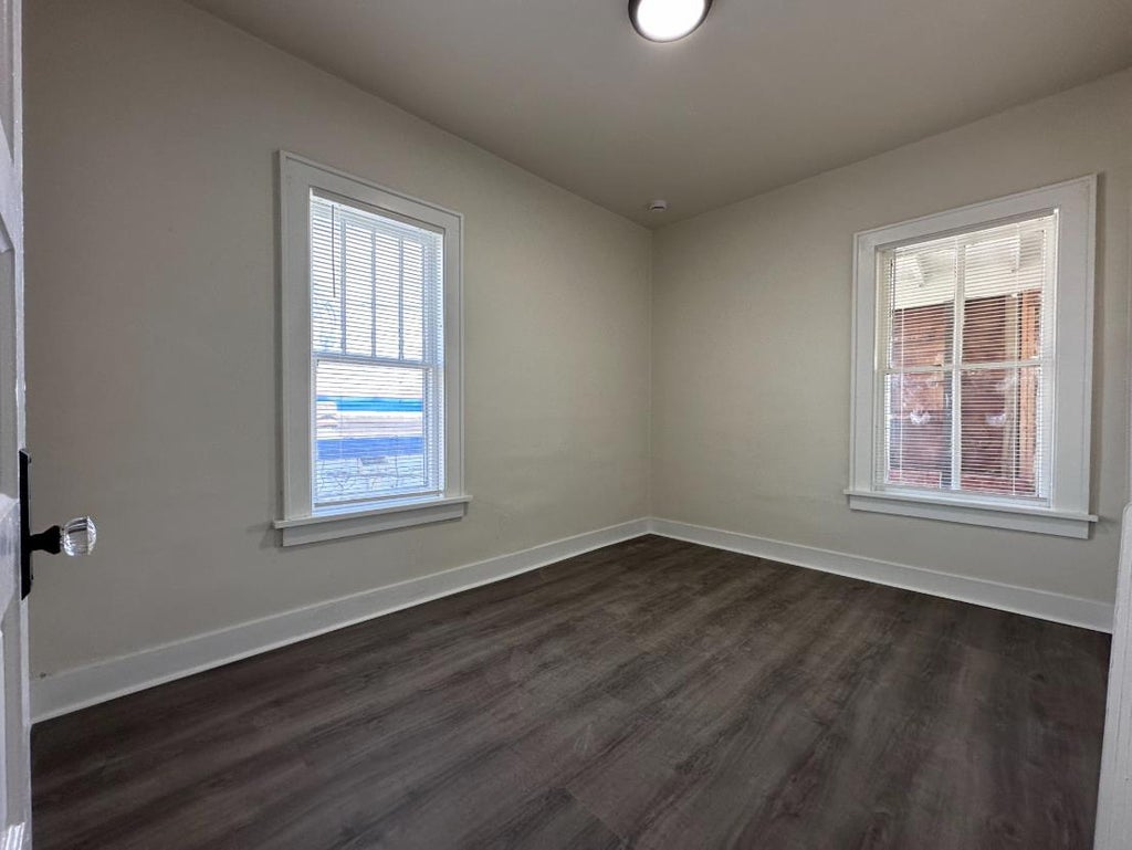 Photo of 113 S Monroe AVENUE, Green Bay, WI 54301 (MLS # 50333947)