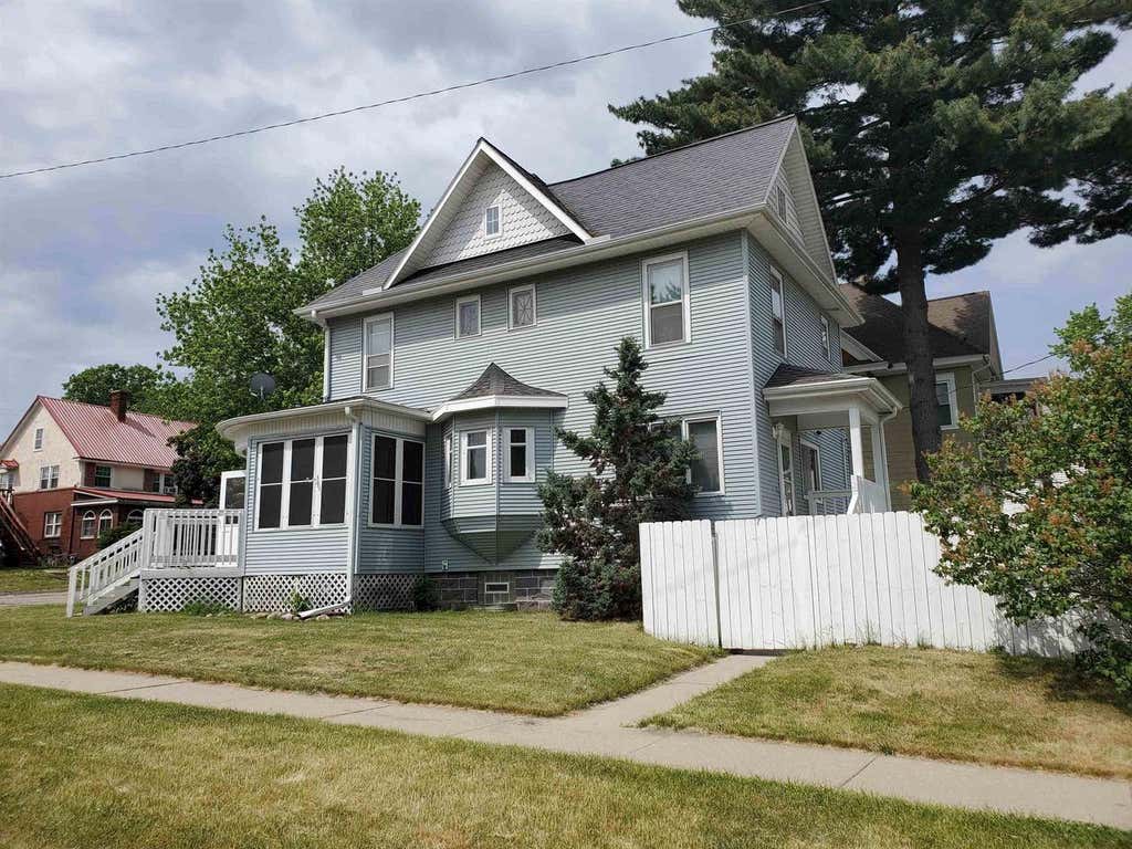 Photo of 401 W Conant STREET, Portage, WI 53901 (MLS # 2028806)