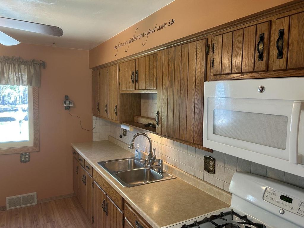 Photo of 315 W Factory STREET, Seymour, WI 54165 (MLS # 50325332)