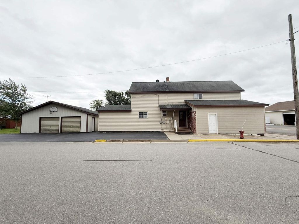 Photo of 204 S State Highway 13, Stetsonville, WI 54480 (MLS # 22504292)