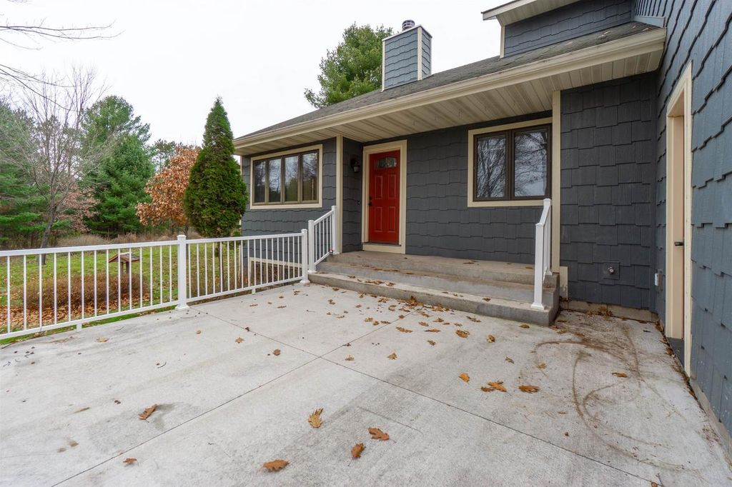 Photo of 712 N 48th AVENUE, Wausau, WI 54401 (MLS # 22505346)