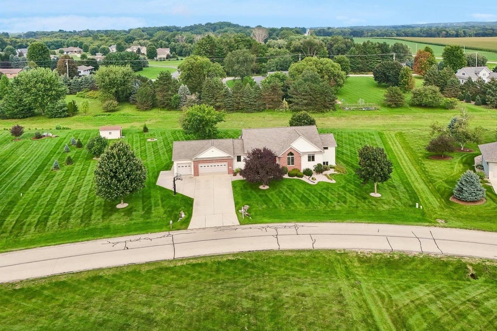 Photo of 6572 Kimberly WAY, Deforest, WI 53532 (MLS # 2029989)