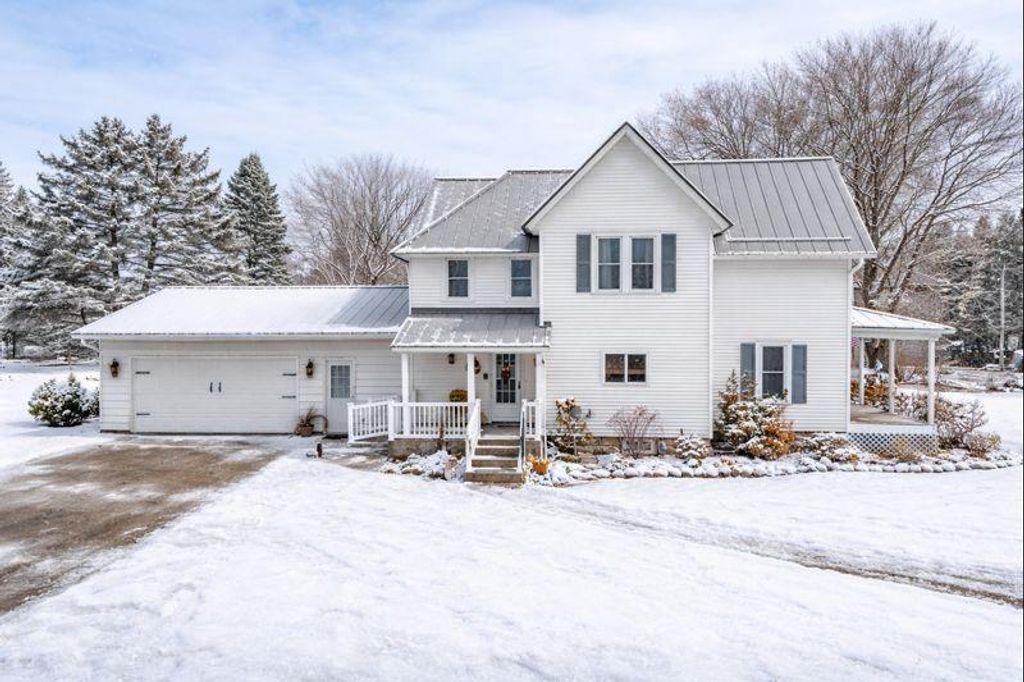 Photo of 32420 County Road V, Cazenovia, WI 53924 (MLS # 2015293)