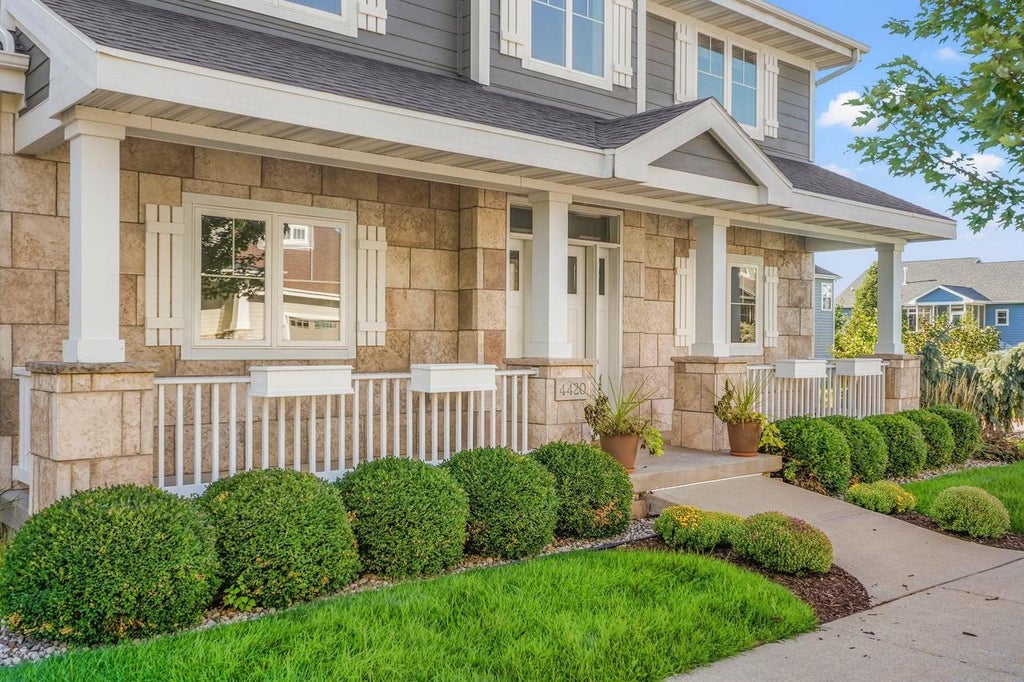 Photo of 4420 Back Nine DRIVE, Middleton, WI 53597 (MLS # 2032429)