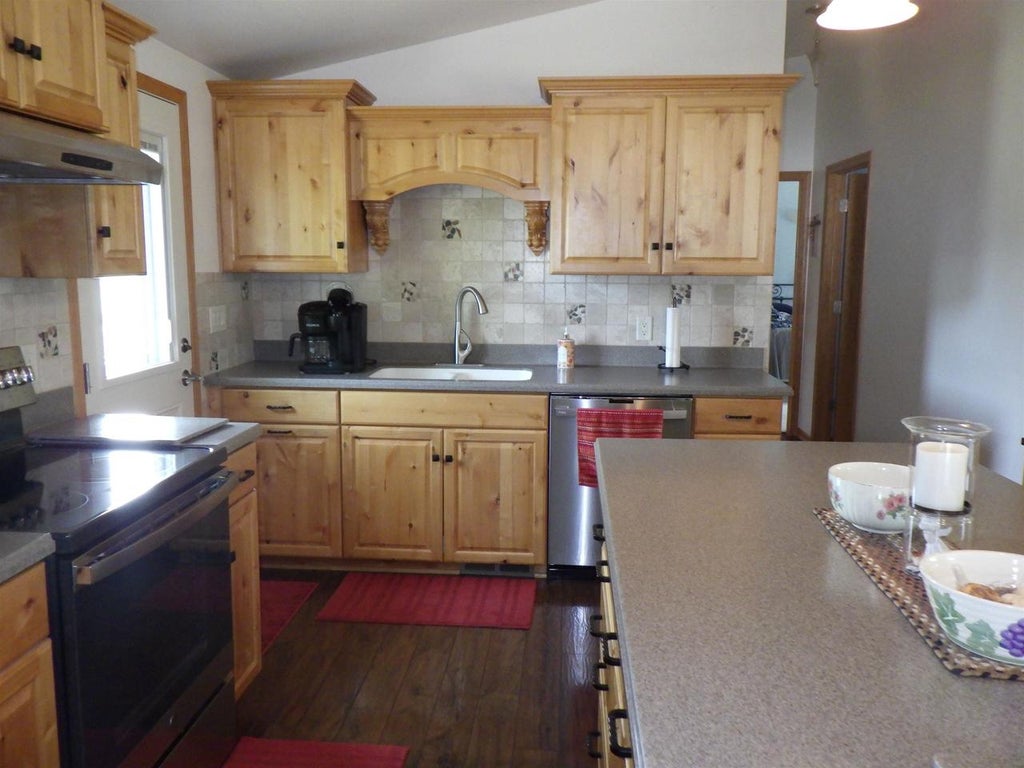 Photo of N10923 Yaeger ROAD, Clintonville, WI 54929 (MLS # 50330819)