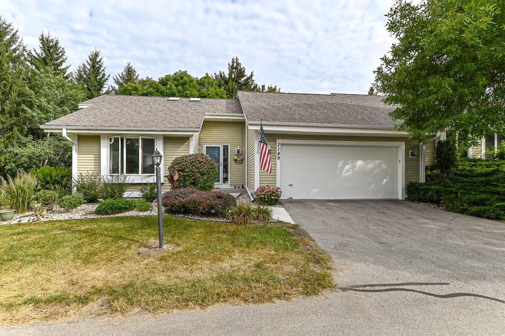 Photo of 3149 Madison STREET, Waukesha, WI 53188 (MLS # 1934776)