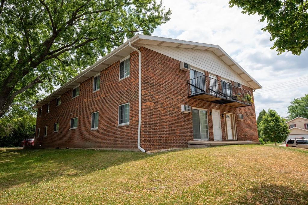 Photo of 3802 Lien ROAD, Madison, WI 53704 (MLS # 2028983)