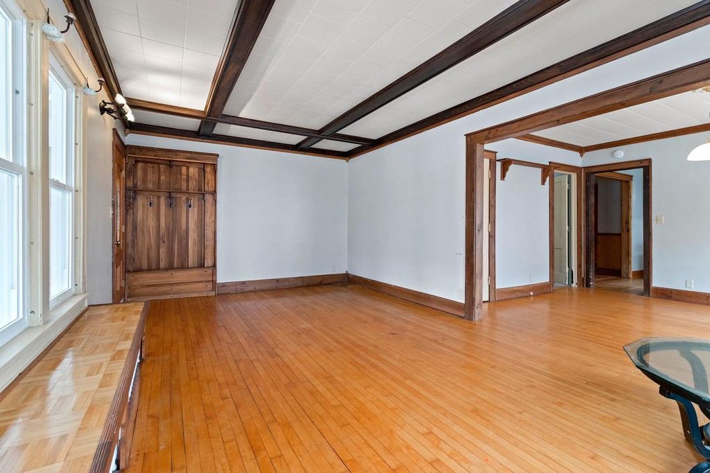 Photo of 516 New York AVENUE, Manitowoc, WI 54220 (MLS # 50322884)