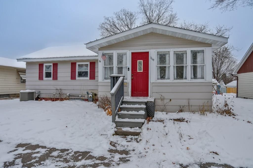 Photo of 1119 N 9th AVENUE, Wausau, WI 54401 (MLS # 22505691)