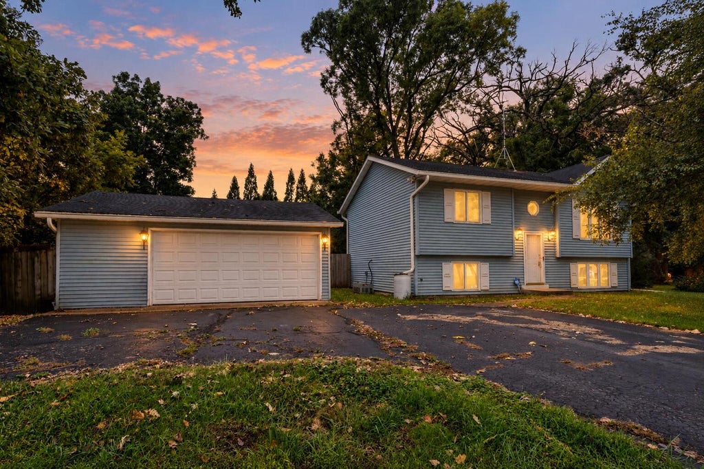 Photo of 28619 106th STREET, Trevor, WI 53179 (MLS # 1982410)