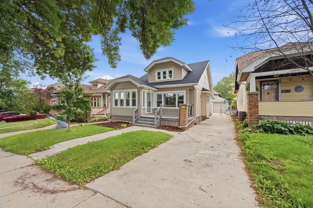 Photo of 1350 N 55th STREET, Milwaukee, WI 53208 (MLS # 1981809)