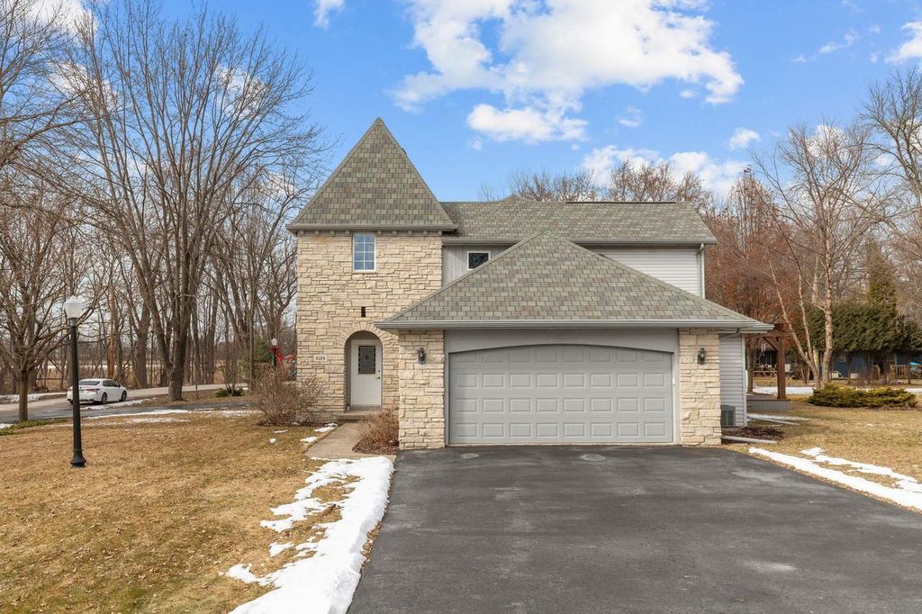 Photo of 2134 Sunrise DRIVE, Appleton, WI 54914 (MLS # 50321643)