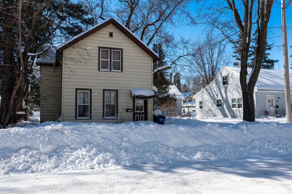 Photo of 725 Jackson STREET, Wausau, WI 54403 (MLS # 22601016)