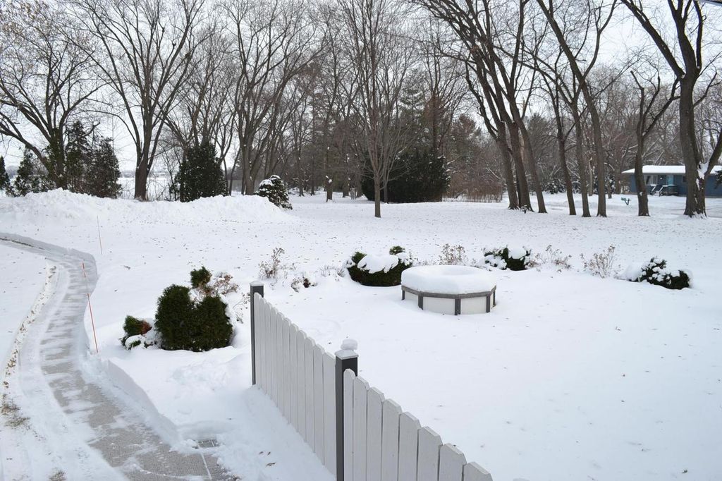 Photo of 3856 Knapp STREET, Oshkosh, WI 54902 (MLS # 50318163)