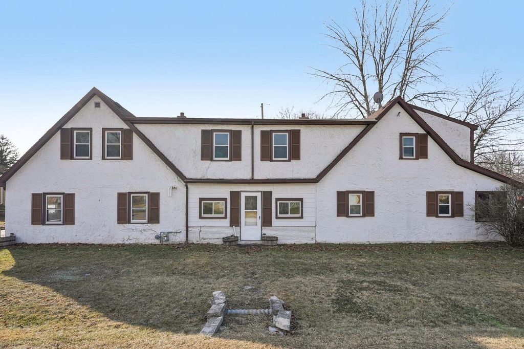 Photo of 1001 W Bender ROAD, Glendale, WI 53217 (MLS # 1958697)