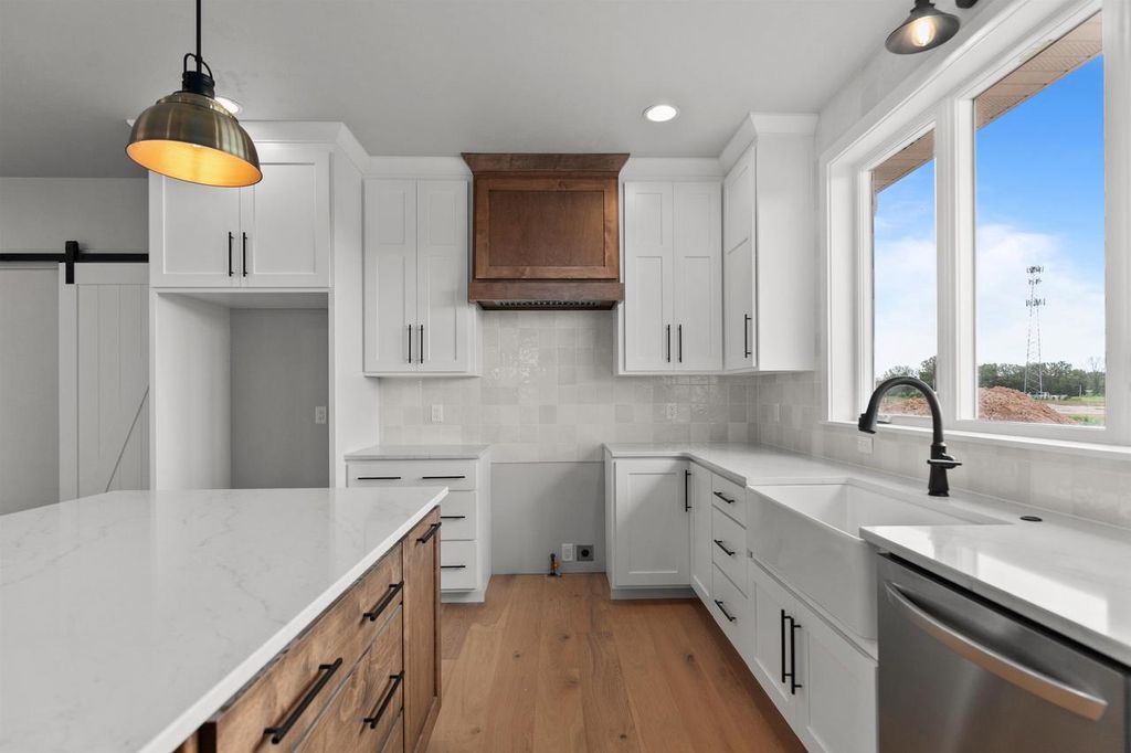 Photo of N8872 Galway LANE, Menasha, WI 54952 (MLS # 50322661)