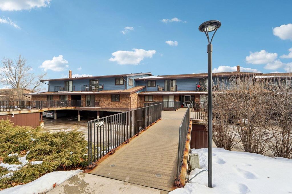 Photo of 8510 W Waterford AVENUE #5, Greenfield, WI 53228 (MLS # 1957237)