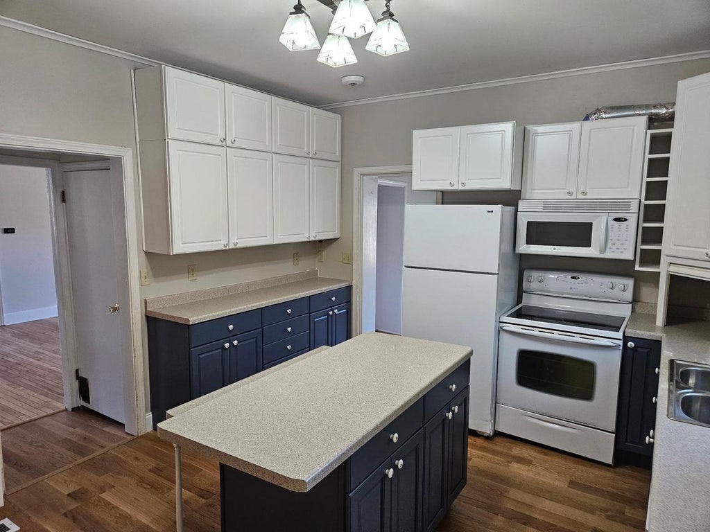 Photo of 402 W Carroll STREET, Portage, WI 53901 (MLS # 2034202)